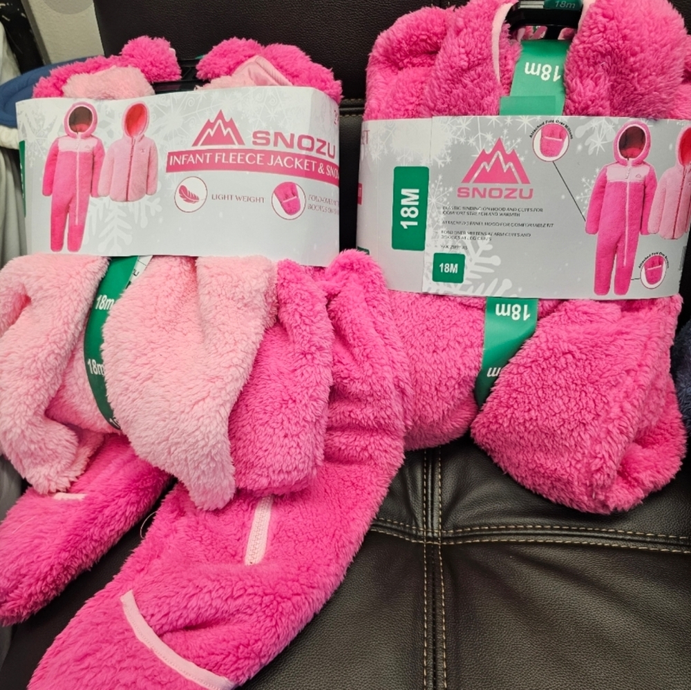 Snozu Infant 2-piece Fleece Sets bundle, pink nwt 18m (4 pieces total)